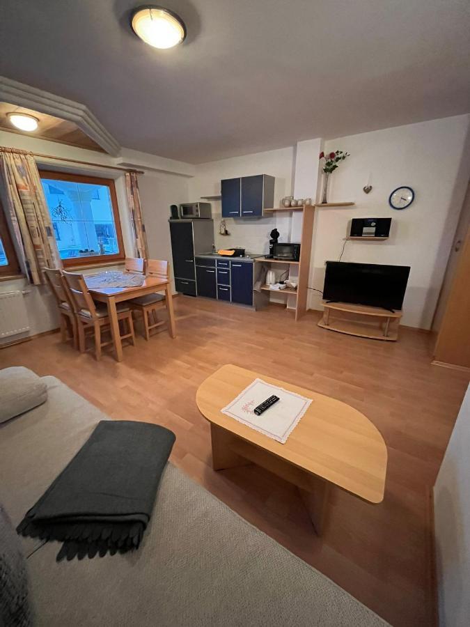 Ferienwohnung Gertraud Und Peter Geisler Finkenberg Exteriör bild